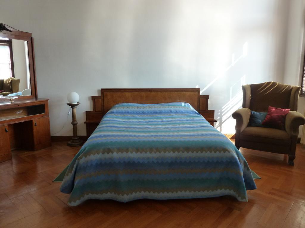 Apartment Parliament Park Belgrado Esterno foto