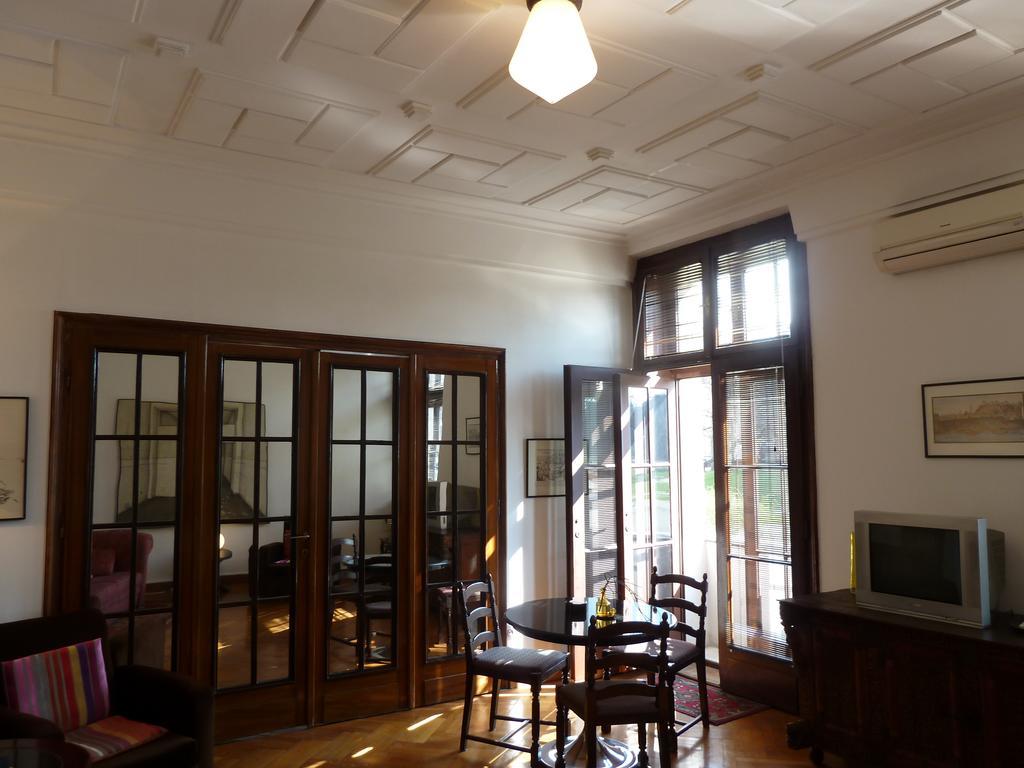 Apartment Parliament Park Belgrado Esterno foto