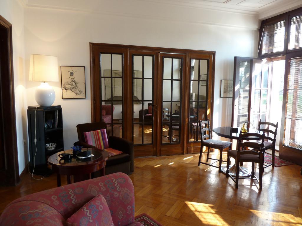 Apartment Parliament Park Belgrado Esterno foto