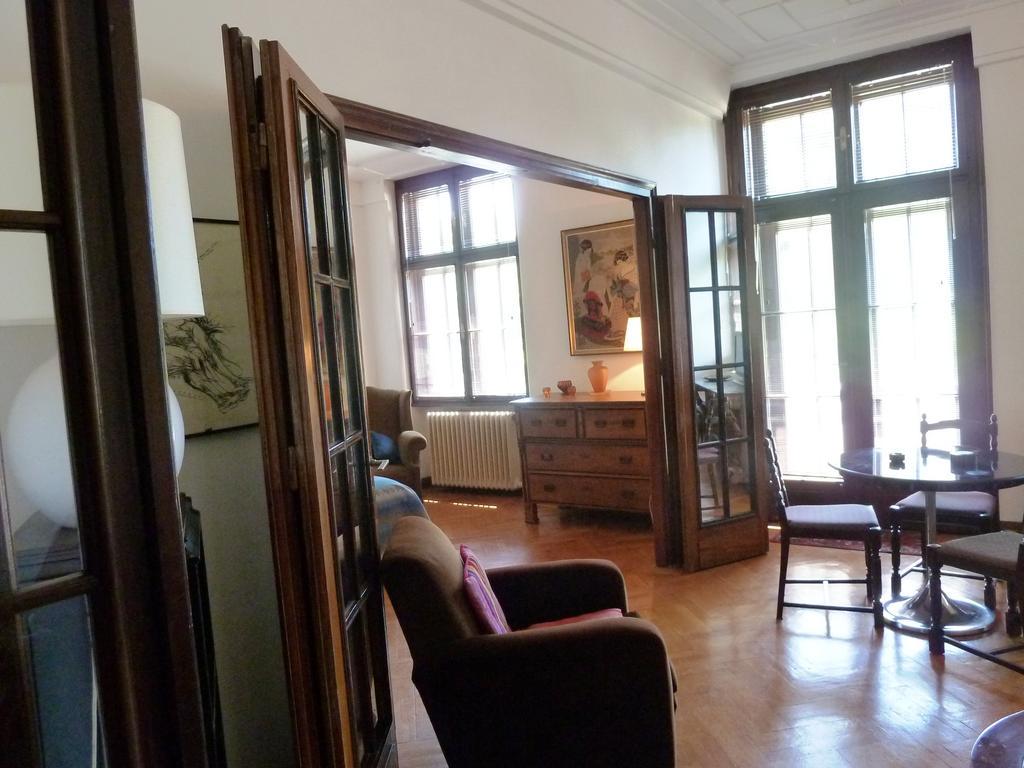Apartment Parliament Park Belgrado Esterno foto
