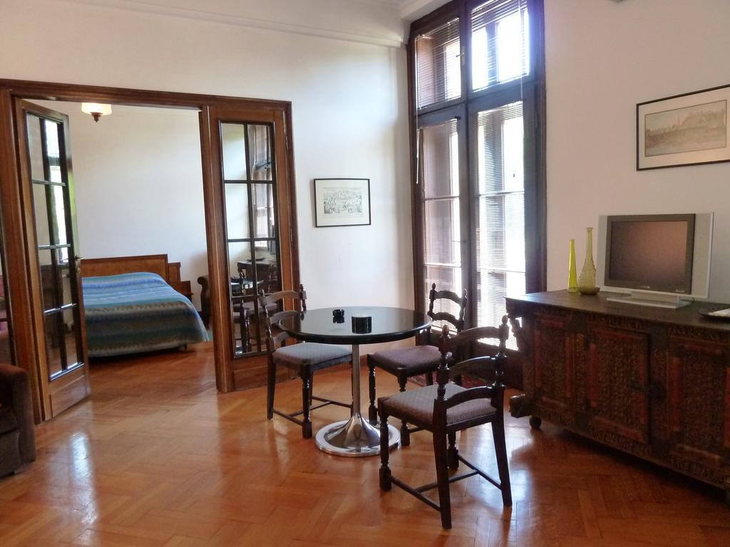 Apartment Parliament Park Belgrado Esterno foto