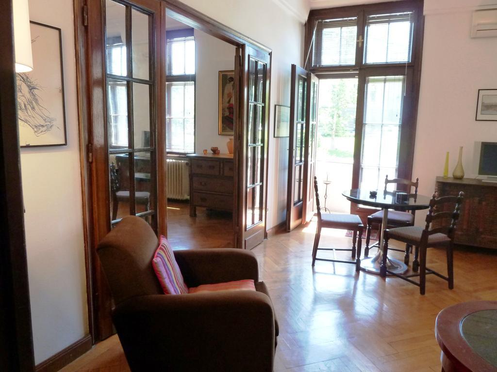 Apartment Parliament Park Belgrado Esterno foto